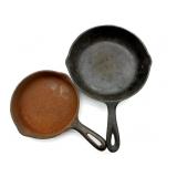 (2) Cast Iron Skillets No. 5 and No. 3 - 8.5" (2) Cast Iron Skillets No. 5 and No. 3 - 8.5"