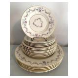 Syracuse Old Ivory Arcadian Set (17) Piece