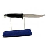 Buck 105 Knife with Cloth Blade Cover - handle