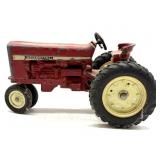 Ertl International Toy Tractor 8.5"- steering