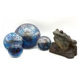 Wall Mount Glass Decor and Resin-Material Frog