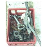 Come-a-long, Pins, Chain