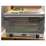 Cadco Ltd by UNO Small Commercial Oven/Warme 23'