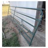 Priefert RG14 14' pipe gate, needs repaired on
