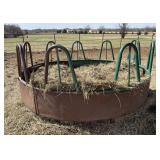 Round bale feeder
