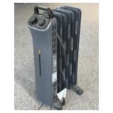 Amazon Basics Radiator - works - 27' tall