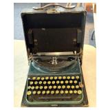 Vintage Small Remington Typewriter in Case-