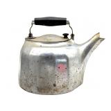 Vintage/Antique Griswold 6QT Cast Aluminum Kettle