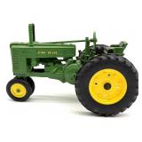Ertl John Deere Model G Die Cast Tractor 8.5'