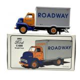 Ertl Roadway 1953 Ford C-600 Straight Truck 1/34