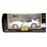Maisto 1996 Dodge Viper RT/10 1/24 Scale Die Cast