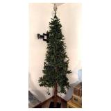 7" Christmas Tree - lights are not attached to