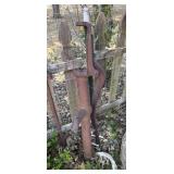 Cast Iron Well Pump 44"- not attached to ground