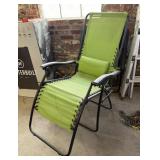(2) Folding Lounge Reclining Chairs