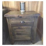 Side Table 20ï¿½ x 13ï¿½ x 24.5ï¿½