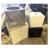 (4) Metal Pedestals