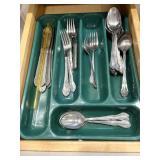 Contents NW Drawers & Under Sink, Flatware &