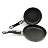 (2) Pampered Chef Skillets 10' and 8.5'
