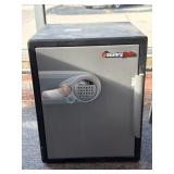 Sentry Safe 18.5' x 18.5' x 24'