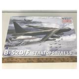 Minicraft B-52D/F Stratofortress Model Kit NIB