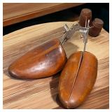 Wooden Adjustable Shoe Stretchers Trees Size 4