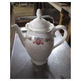 Hero Porzellan teapot