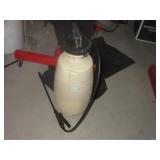 home garden 2 gal Spray tank