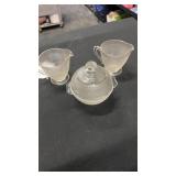1930-40 Dominion glass ï¿½Saguenayï¿½ cream/sugar set