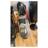 Golf bag with clubs