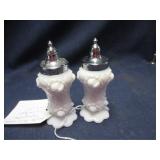 Fenton milk glass 'Cabbage rose' s&p