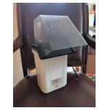 Electric popcorn popper