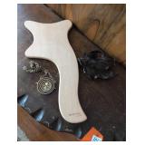 Body guasha, maple leaf decor, hourglass necklace