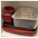 Baking dishes, silicone and metal