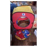 Play hut & Jolly jumper mat