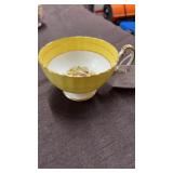 1940-50 Aynsley fruit basket teacup