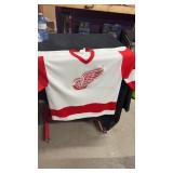 Detroit red wings jersey