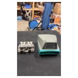 Polaroid film viewer