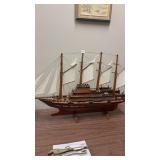 Large model ship