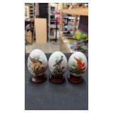 Avon eggs with birds