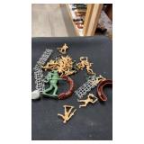 Plastic army men