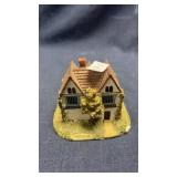 Leonardo collection village house