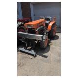 Kubota B7100 4 wheel drive tractor