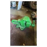 Green heavy duty vice