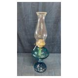 Vintage blue glass 19ï¿½ oil lamp