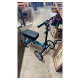 Knee bracing scooter