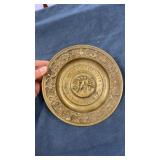 Brass decor plate
