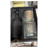 Jack Danielï¿½s tins & glasses