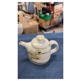 Pottery teapot