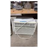 Window air conditioner