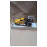 1:43 Solido 1940 Dodge wrecker truck
